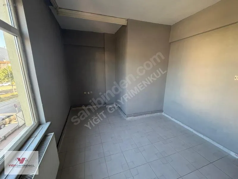 Havaalanı Kavşağında Satılık 2+1 Daire — fotoğraf 10