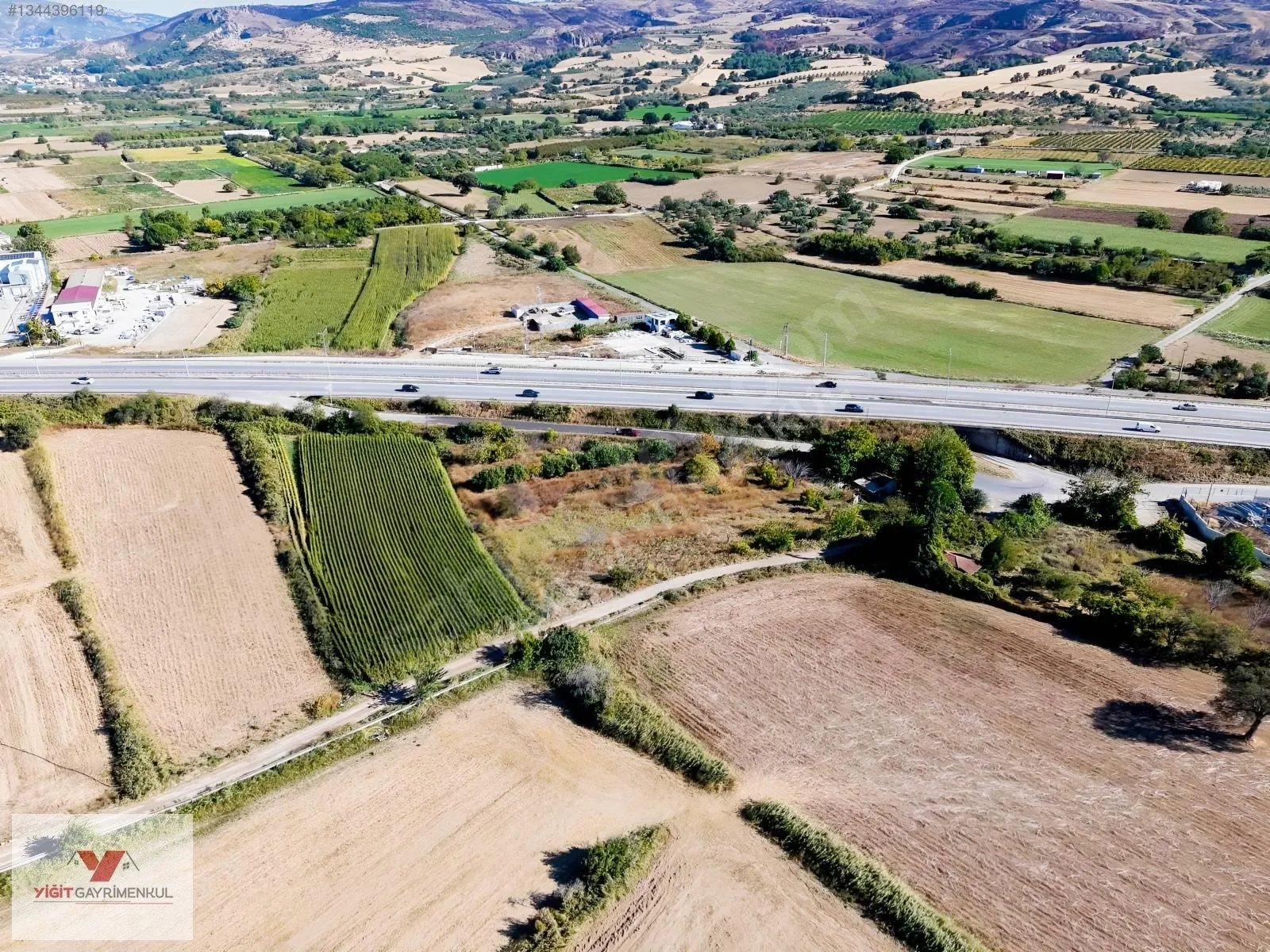 Sarıcaeli'de Anayol Kenarı Kiralık Tarla