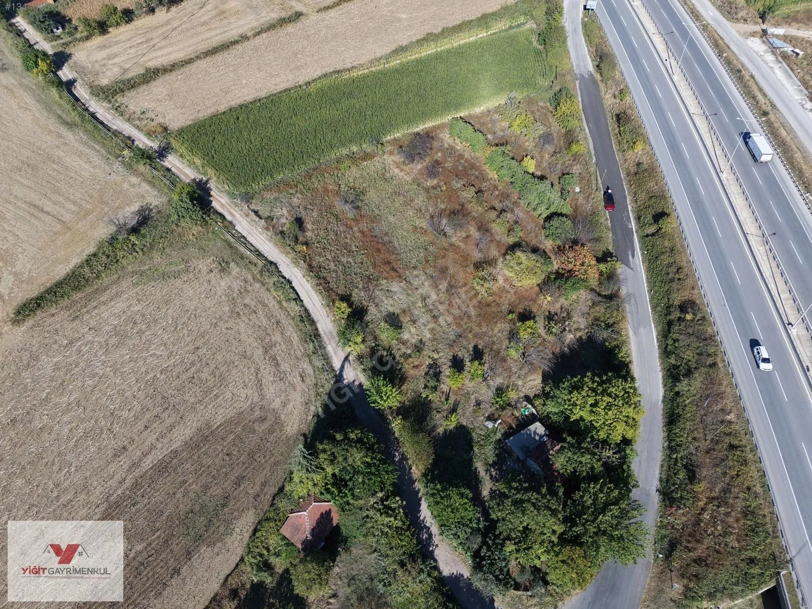 Sarıcaeli'de Anayol Kenarı Kiralık Tarla — fotoğraf 8